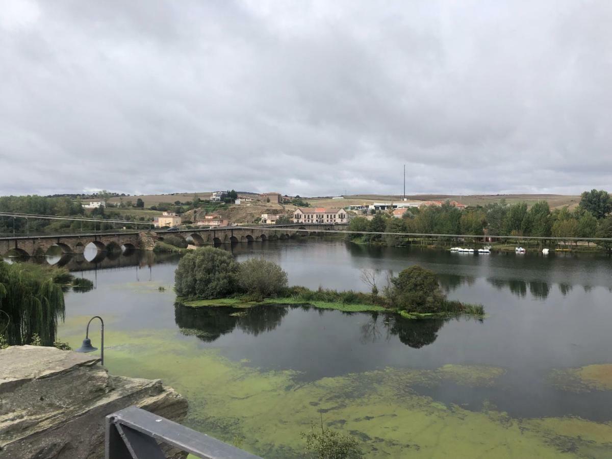 Alojamiento La Duquesita Διαμέρισμα Alba De Tormes Εξωτερικό φωτογραφία